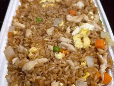 Fried Rice (Choose of Chicken / Shrimp / Beef / Vegetable)
