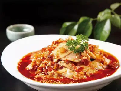 Boiled Chicken w. Szechuan Oil